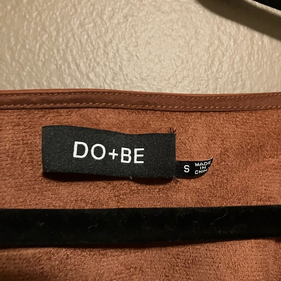 Do & Be Puff Sleeve Rust Faux Leather Top size S - Picture 4 of 6